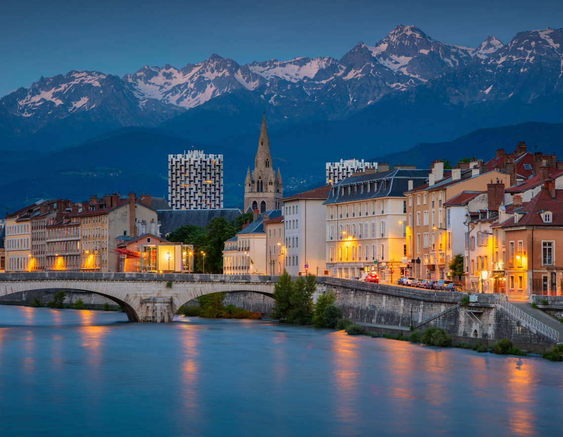 Parcourir la route Napoléon en camping-car - Grenoble