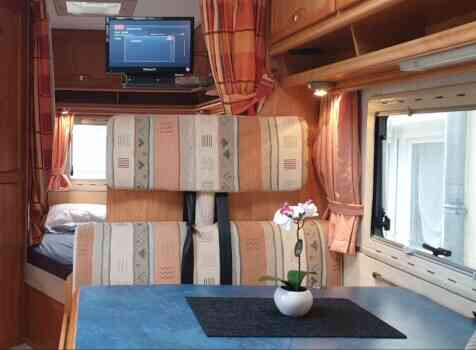 camping-car EURAMOBIL   intérieur  