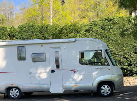 camping-car RAPIDO 991 M  extérieur / latéral droit