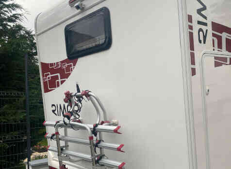 camping-car RIMOR SEAL 5  extérieur / arrière