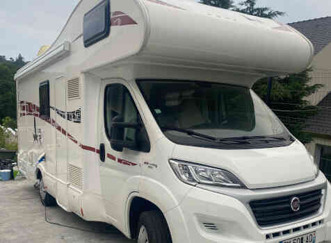 camping-car RIMOR SEAL 5  extérieur / latéral gauche