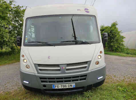 camping-car MOOVEO I 716  extérieur / latéral droit