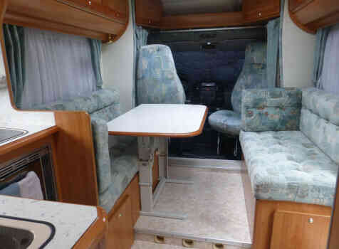 camping-car FLEURETTE GREBE  intérieur / coin salon