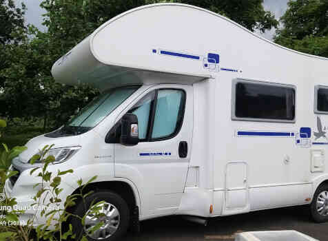 camping-car RIMOR SEAL  extérieur / latéral gauche