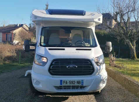 camping-car ROLLER TEAM KRONOS 263 TL  extérieur / face avant