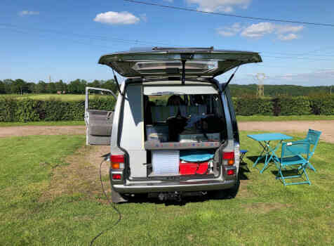 camping-car VOLKSWAGEN TRANSPORTER T4  extérieur / arrière