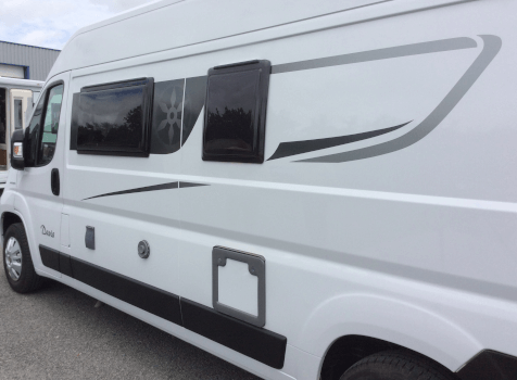 camping-car KARMAN MOBIL DAVIS 590   extérieur / latéral gauche