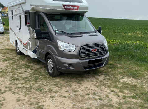 camping-car CHALLENGER GENESIS 290 SPECIAL EDITION   extérieur / face avant
