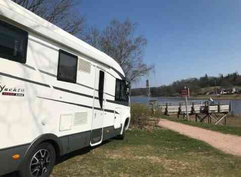 camping-car MOBILVETTA K-YACHT 85  extérieur / arrière