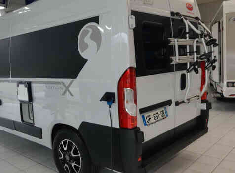 camping-car BAVARIA K 600 X EDITION  extérieur / latéral droit