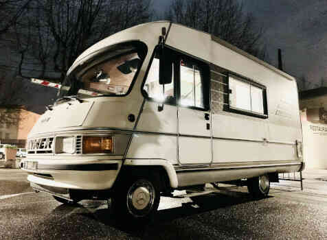 camping-car HYMER C 25  extérieur / latéral droit