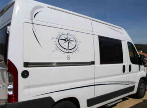 camping-car DETHELFFS   extérieur / face avant