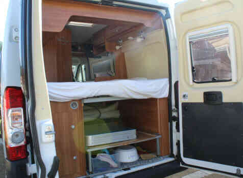 camping-car DETHELFFS   extérieur / arrière