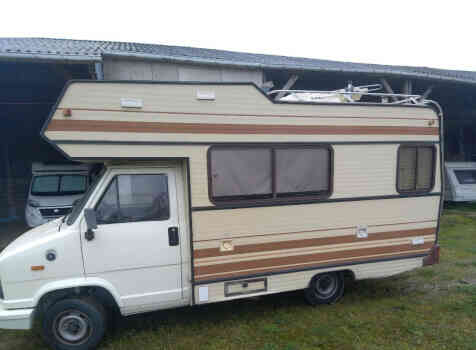 camping-car CITROEN C25  extérieur / latéral gauche