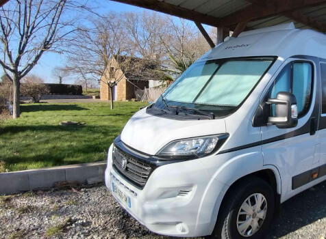 camping-car HOBBY VANTANA K 65  extérieur / face avant