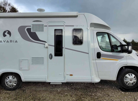 camping-car BAVARIA T 720 FC STYLE  extérieur / latéral droit