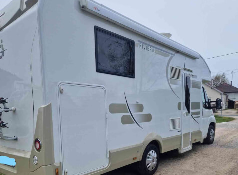 camping-car CI RIVIERA   extérieur / latéral droit