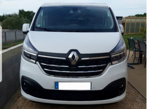 camping-car RENAULT TRAFIC  extérieur / face avant