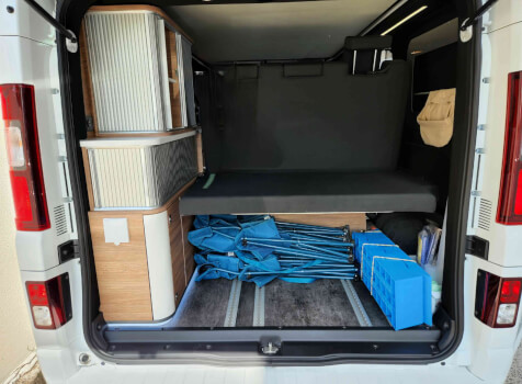 camping-car RENAULT TRAFIC  extérieur / arrière