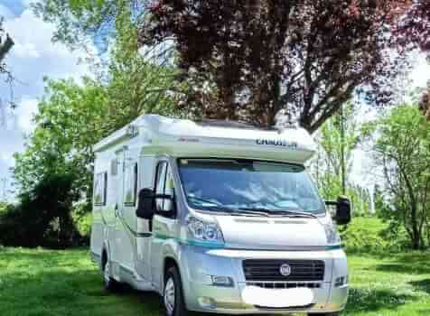 camping-car CHAUSSON FLASH 08  extérieur / face avant