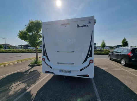 camping-car BENIMAR TESSORO 487  extérieur / arrière