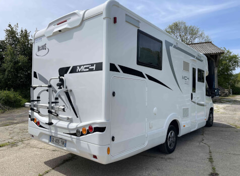 camping-car MC LOUIS MC4 381G  extérieur / arrière