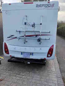 camping-car RAPIDO 746C  extérieur / arrière