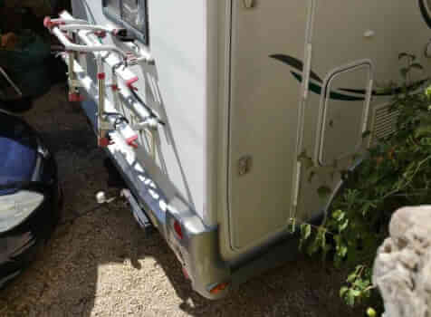 camping-car CHAUSSON FLASH 10  extérieur / arrière