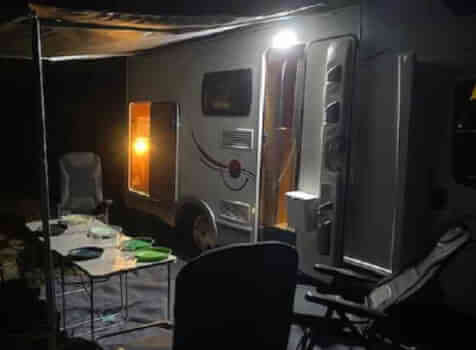 camping-car CHALLENGER GENESIS  extérieur / latéral droit