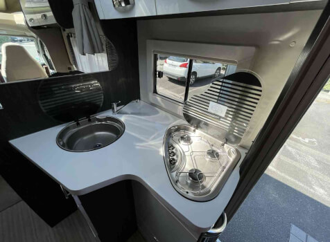 camping-car BENIMAR 224 MILEO  intérieur / coin salon