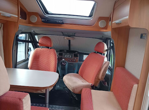 camping-car HYMER VAN 512  intérieur / coin salon