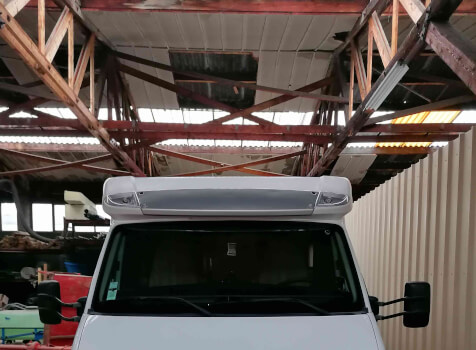 camping-car HYMER T 686 SL  extérieur / face avant