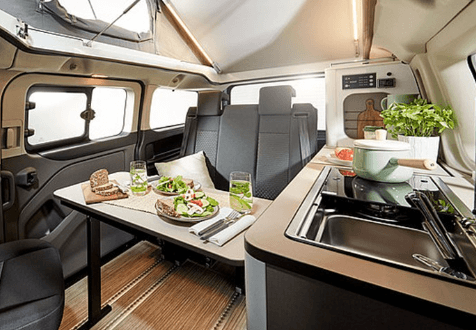 camping-car BURSTNER COPA C500  intérieur / coin salon