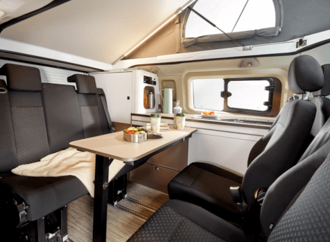 camping-car BURSTNER COPA C500  intérieur / salle de bain  et wc