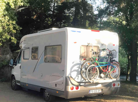 camping-car HYMER TRAMP GT 574  extérieur / arrière