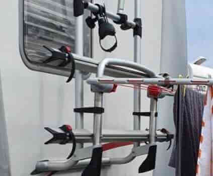 camping-car RAPIDO  906 M  extérieur / arrière