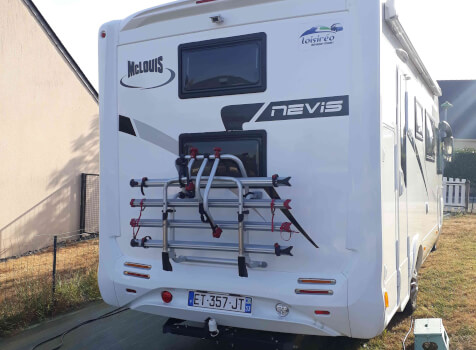 camping-car MC LOUIS  NEVIS 22 GOLD   extérieur / arrière