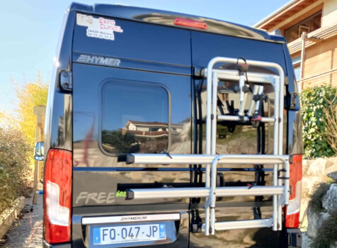 camping-car HYMER FREE 602  extérieur / arrière