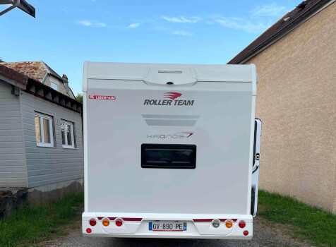 camping-car ROLLER TEAM 274TL  extérieur / arrière