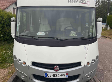 camping-car RAPIDO 891F  extérieur / face avant