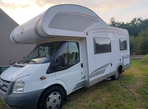 camping-car BURSTNER NEXXO FAMILY  extérieur / latéral droit
