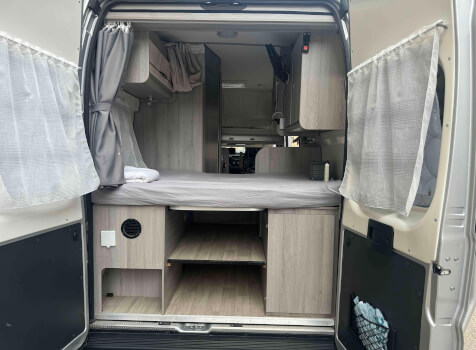 camping-car FONT VENDOME TERRA VAN  extérieur / arrière