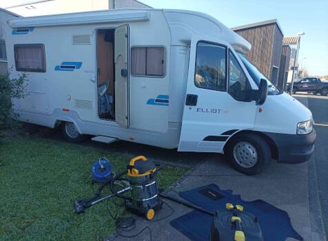 camping-car CI ELLIOT  extérieur / arrière