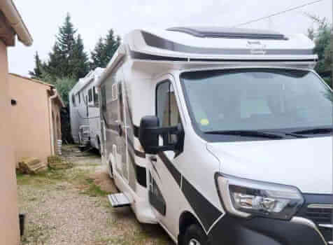 camping-car MC LOUIS YEARLING  extérieur / face avant