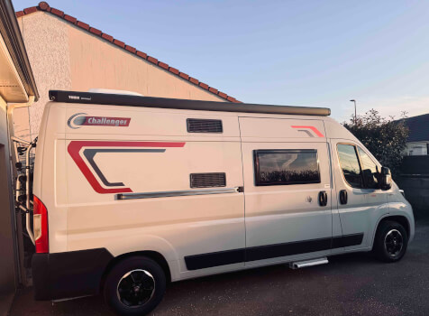 camping-car CHALLENGER V114 MAX  extérieur / latéral gauche