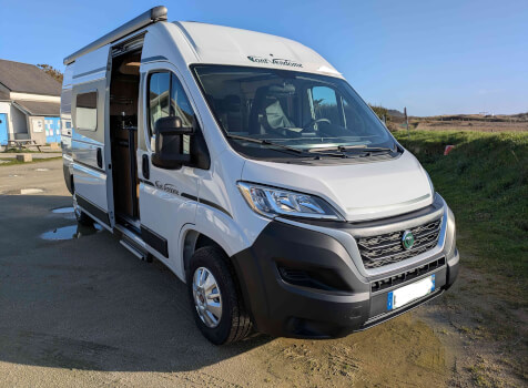 camping-car FONT VENDOME LEADER CAMP DUO  extérieur / face avant