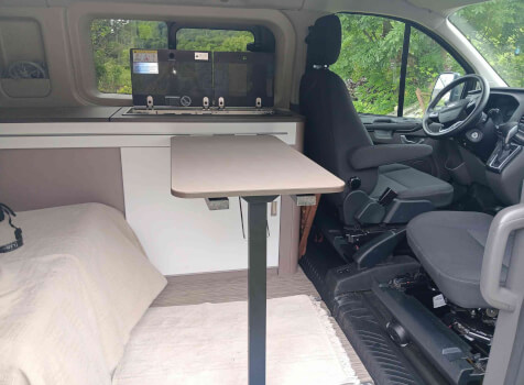 camping-car BURSTNER BC5001  intérieur / coin salon