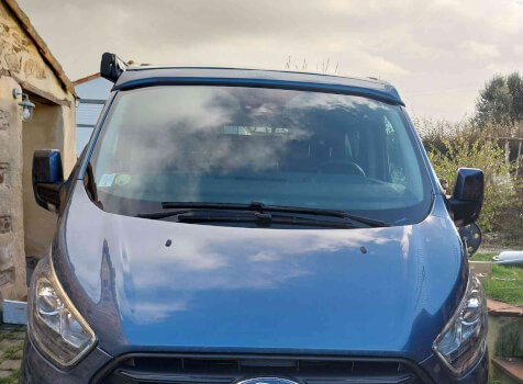 camping-car WESTFALIA NUGGET VAN  extérieur / face avant