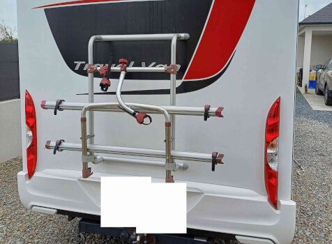 camping-car BURSTNER TRAVEL VAN 690 G   extérieur / arrière