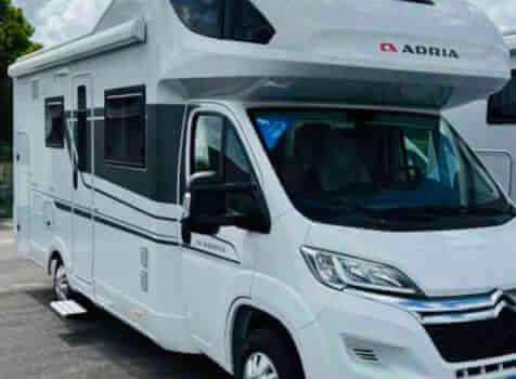 camping-car CORAL AXESS XL 650 DK  extérieur / face avant